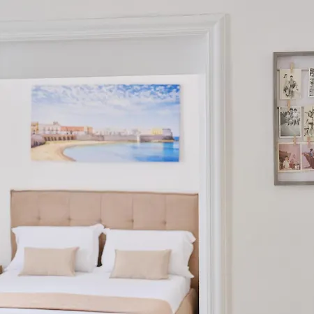 Abuela Teta - Sea Front